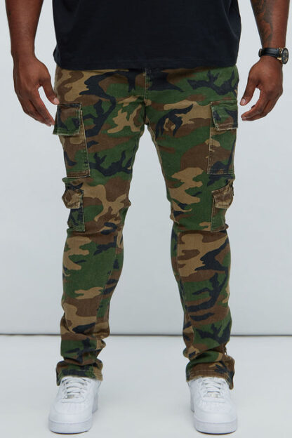 Jeans ajustados con aberturas y detalles desgastados - Image 14