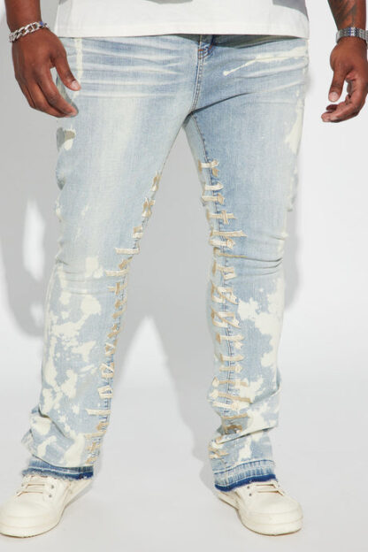 Jeans Acampanados Bordados de Ajuste Entallado y Elástico - Image 10