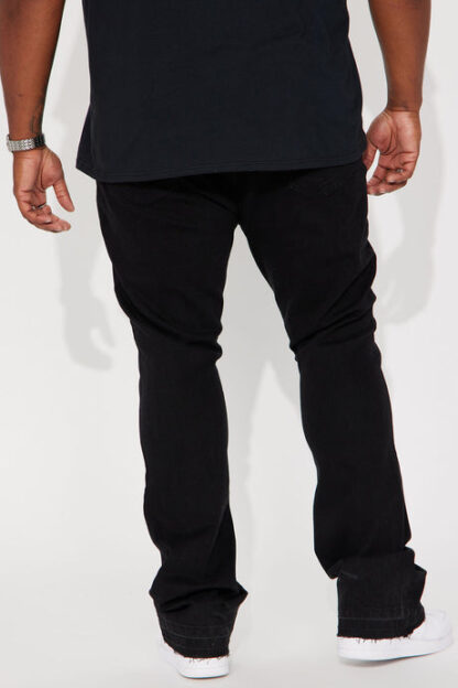 Jeans Ajustados con Bota Campana y Desgaste en Bajos - Image 7
