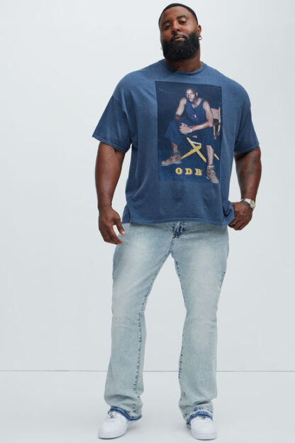 Jeans Ajustados con Bota Campana y Desgaste en Bajos - Image 13