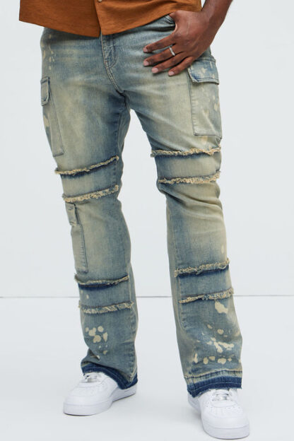 Jeans Ajustados de Estilo Cargo con Botones Laterales y Bota Ancha - Image 13