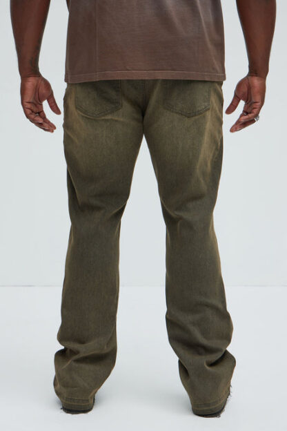 Jeans Ajustados con Bota Campana y Desgaste en Bajos - Image 22