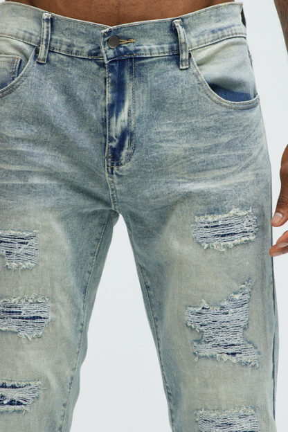 Jeans Slim Fit con Detalles Desgastados - Image 4
