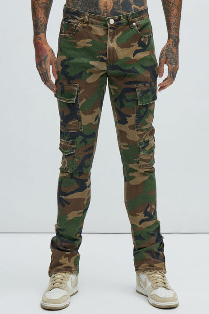 Jeans ajustados con aberturas y detalles desgastados - Image 9